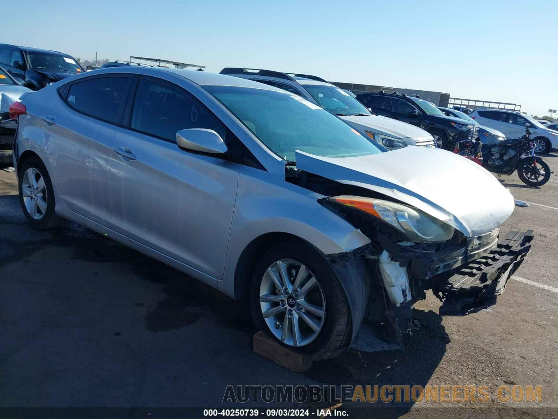 5NPDH4AEXCH083326 HYUNDAI ELANTRA 2012