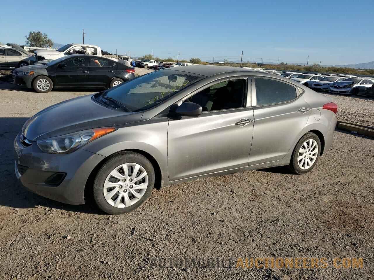 5NPDH4AEXDH196937 HYUNDAI ELANTRA 2013