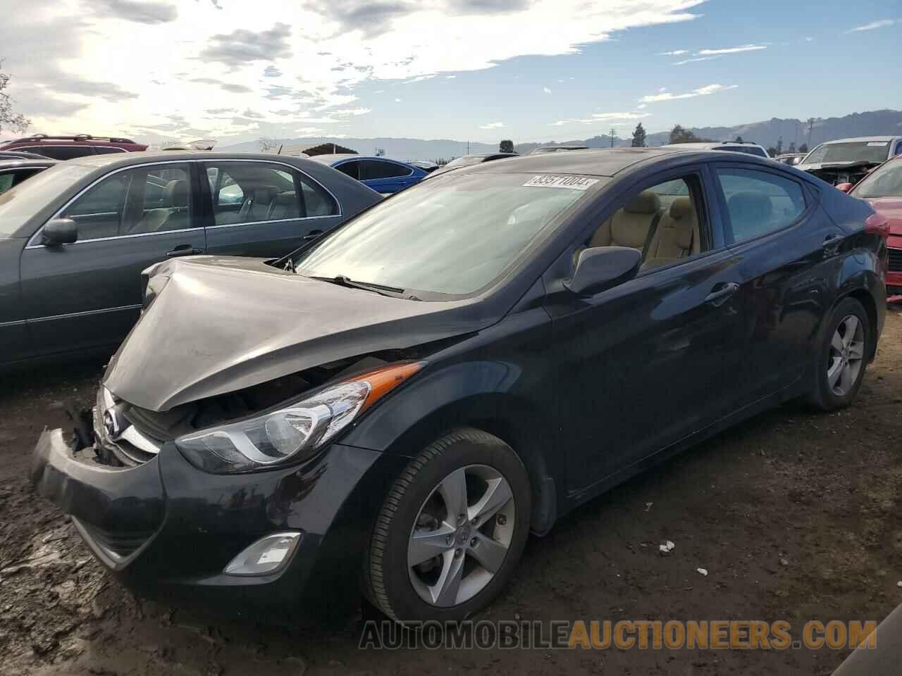 5NPDH4AEXDH229175 HYUNDAI ELANTRA 2013