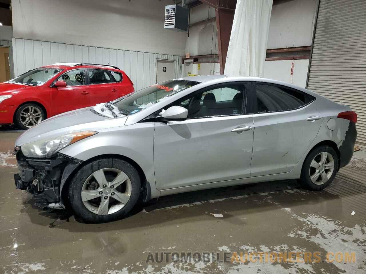 5NPDH4AEXDH354645 HYUNDAI ELANTRA 2013