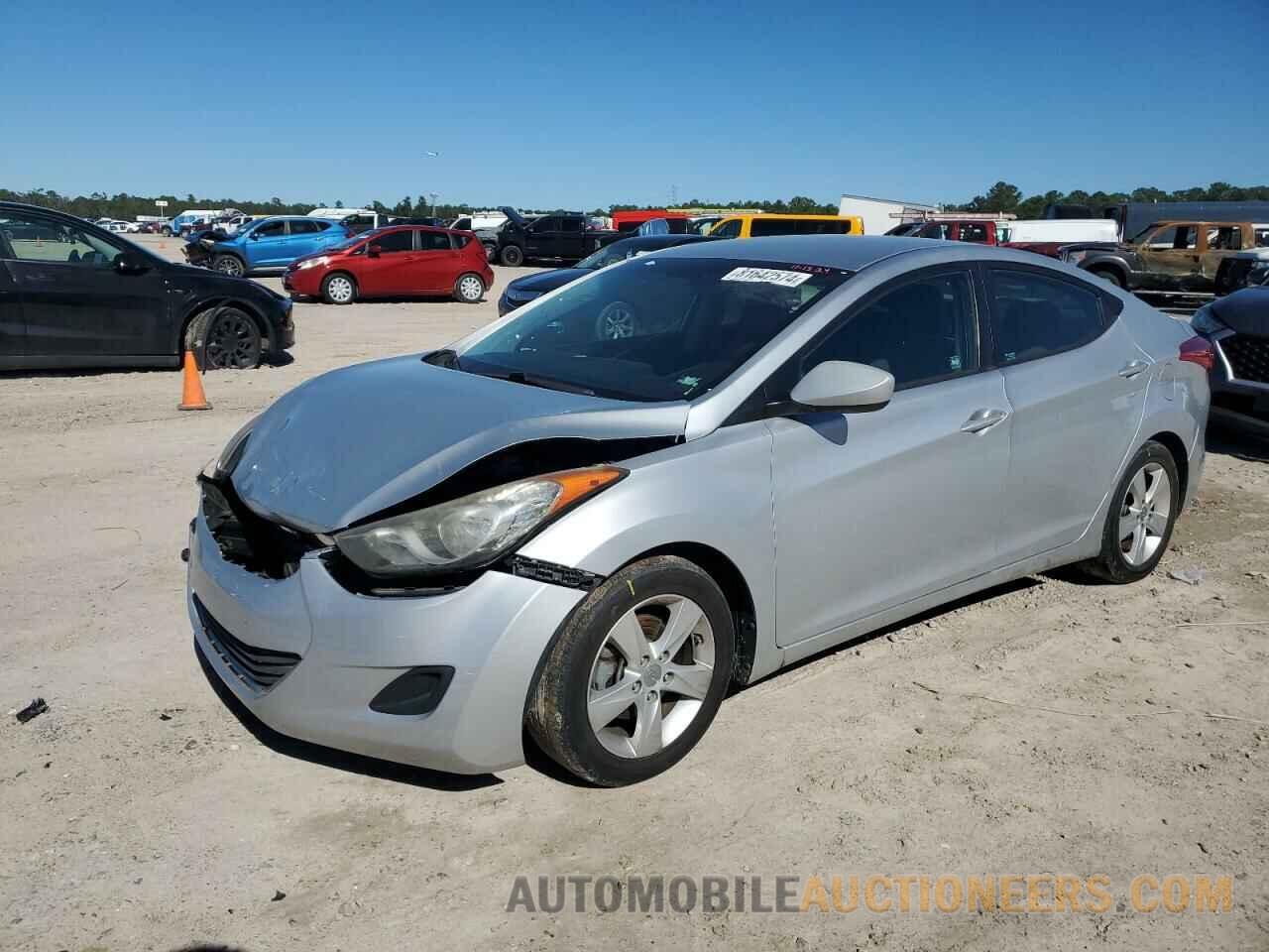 5NPDH4AEXDH362213 HYUNDAI ELANTRA 2013