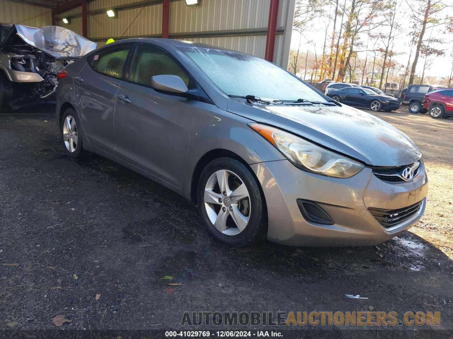 5NPDH4AEXDH369579 HYUNDAI ELANTRA 2013