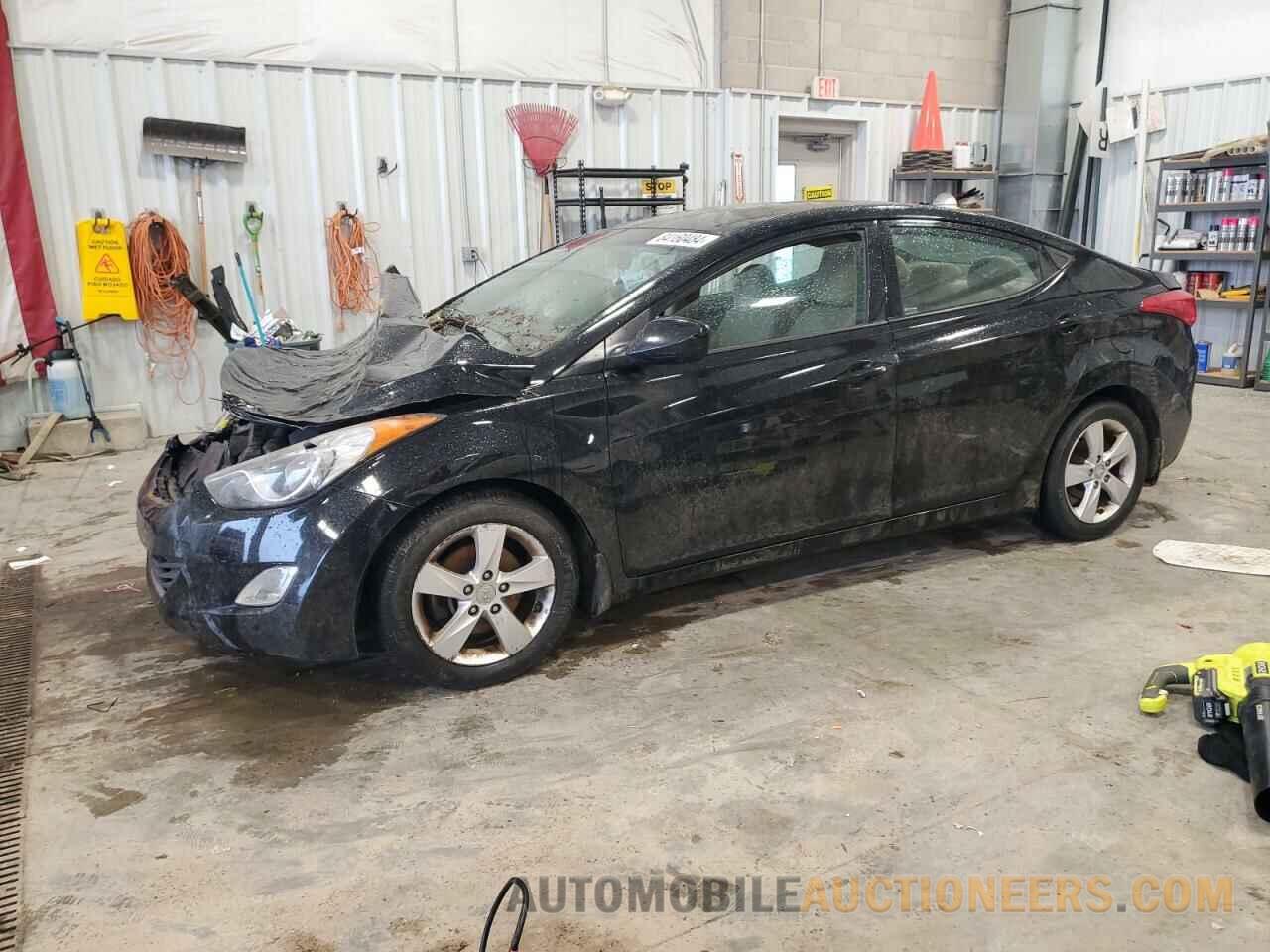 5NPDH4AEXDH372353 HYUNDAI ELANTRA 2013