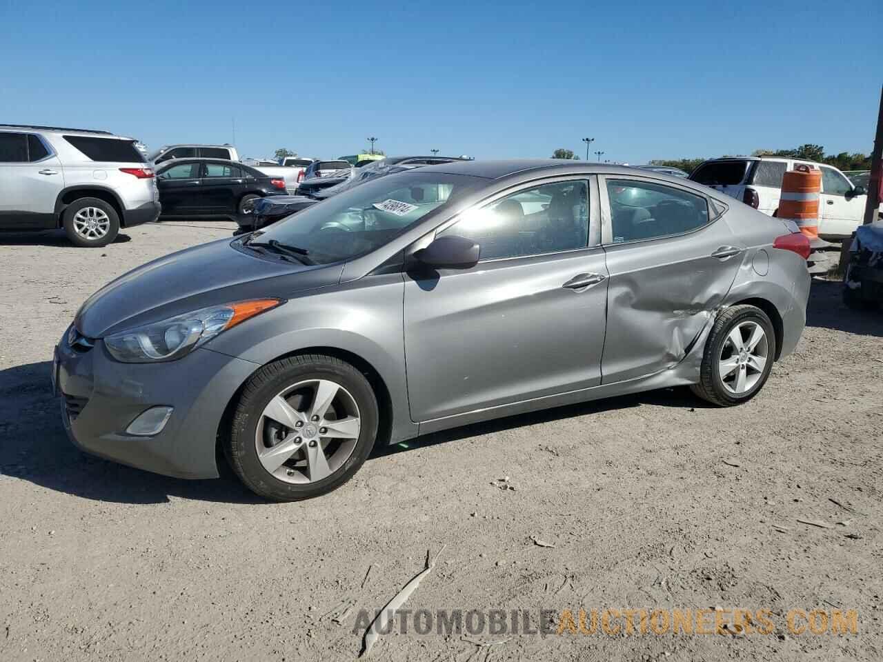 5NPDH4AEXDH392845 HYUNDAI ELANTRA 2013