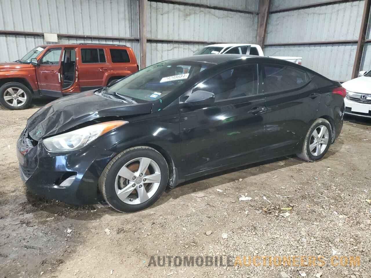 5NPDH4AEXDH396653 HYUNDAI ELANTRA 2013