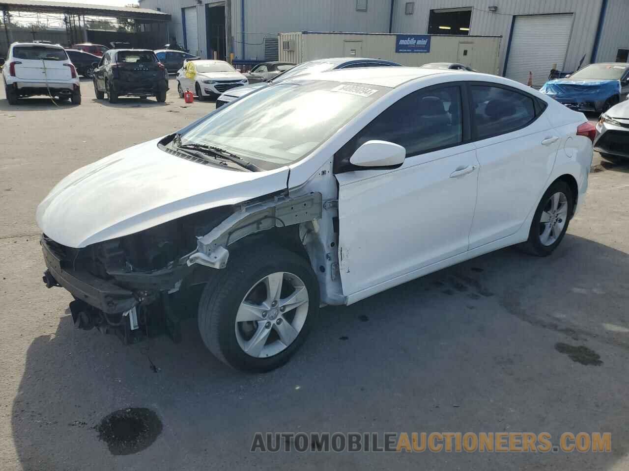 5NPDH4AEXDH447391 HYUNDAI ELANTRA 2013