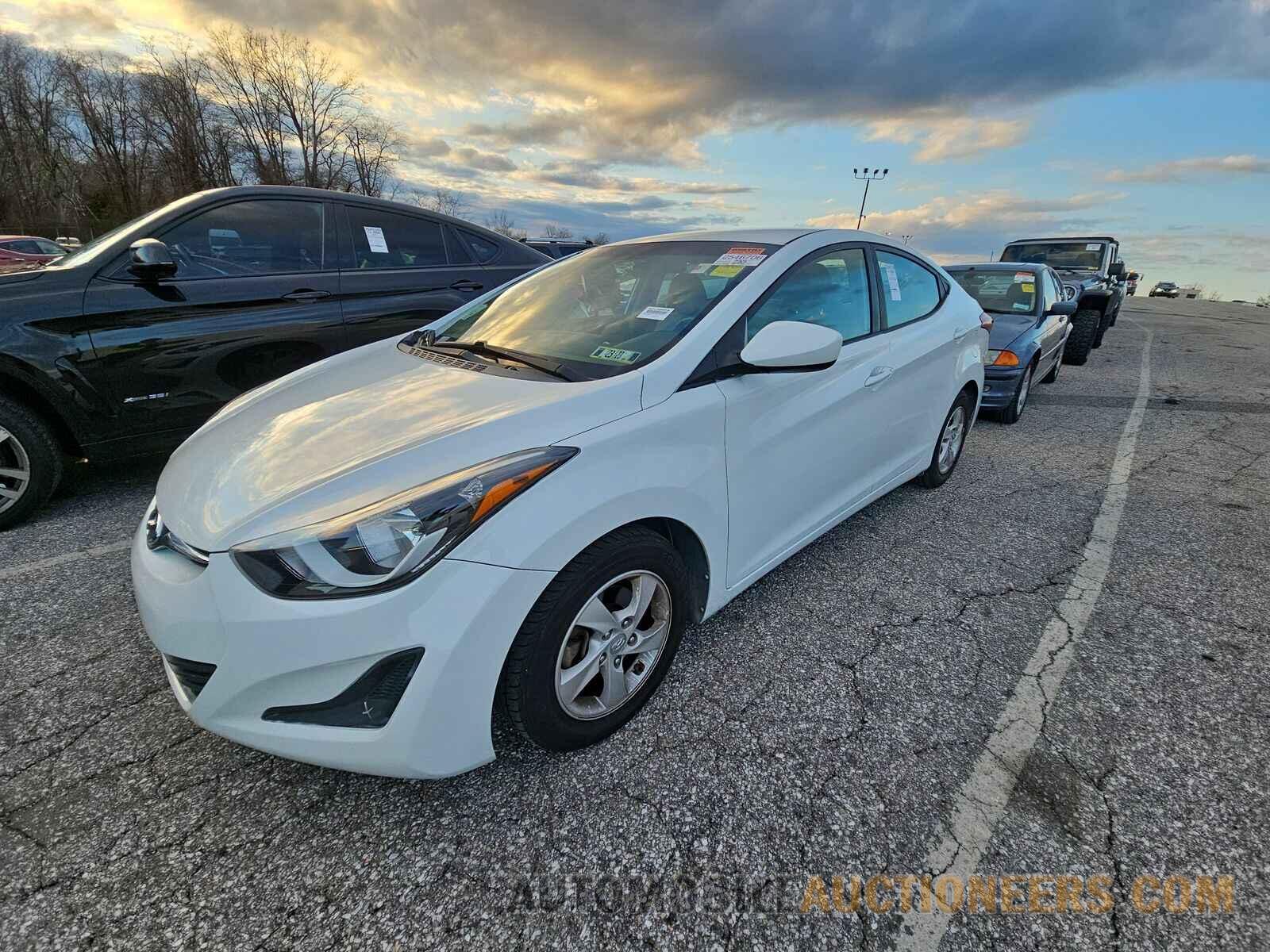 5NPDH4AEXFH628428 Hyundai Elantra SE 2015