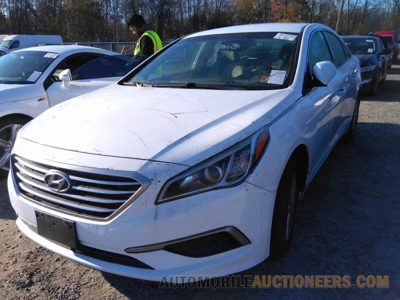 5NPE24AF0HH487354 Hyundai Sonata 2017