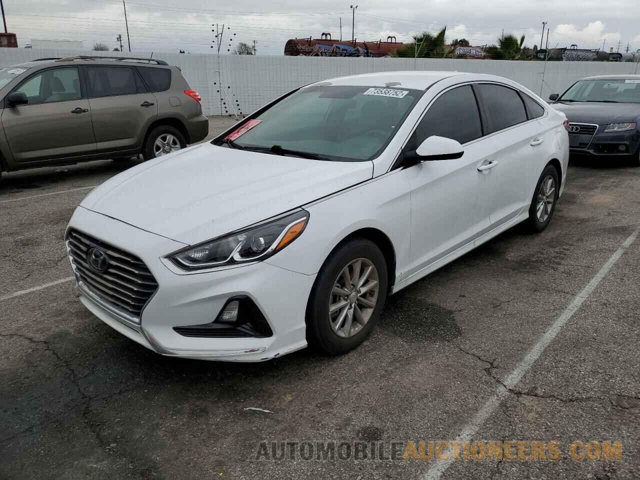 5NPE24AF0JH627084 HYUNDAI SONATA 2018