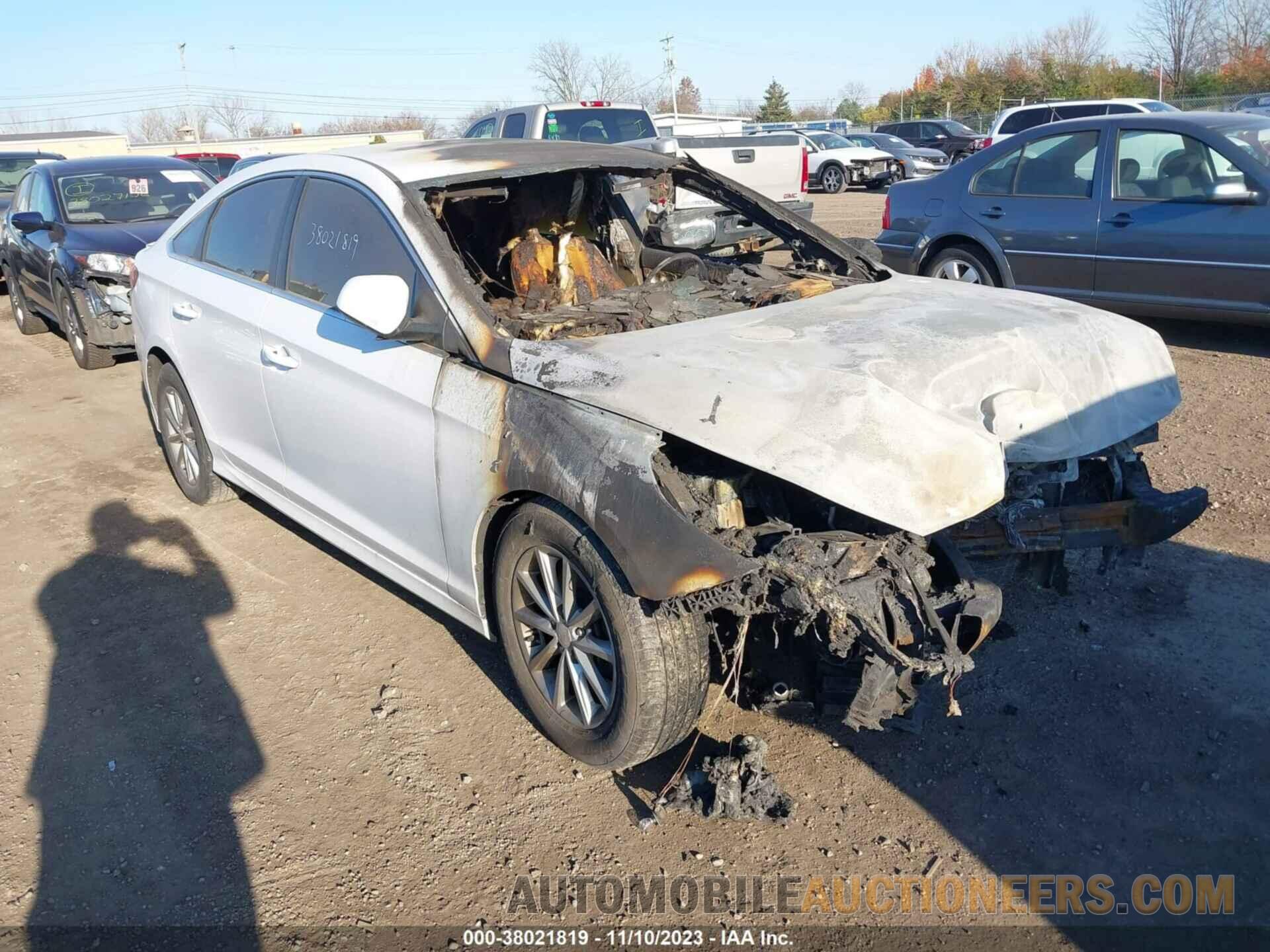 5NPE24AF0KH769565 HYUNDAI SONATA 2019