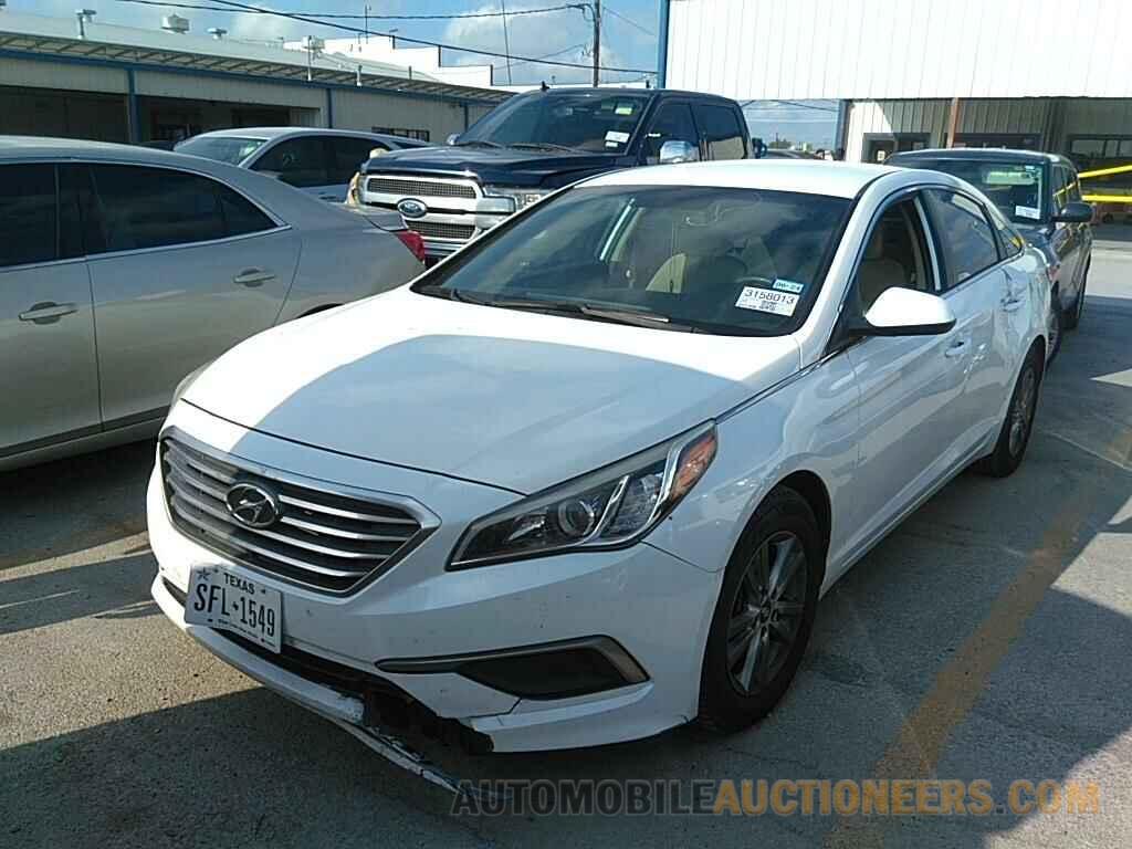 5NPE24AF2HH438494 Hyundai Sonata 2017