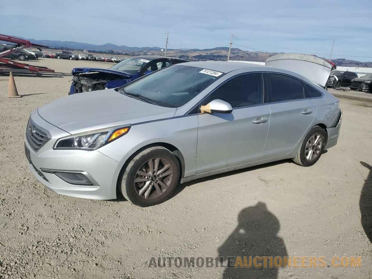 5NPE24AF2HH577489 HYUNDAI SONATA 2017