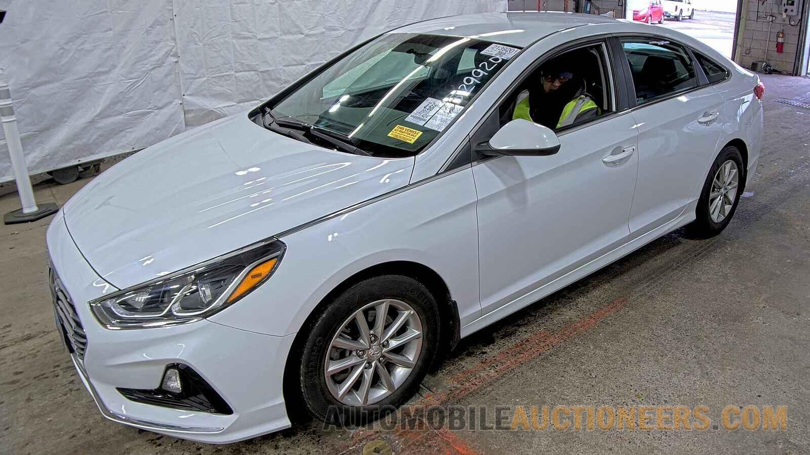 5NPE24AF2KH810925 Hyundai Sonata 2019