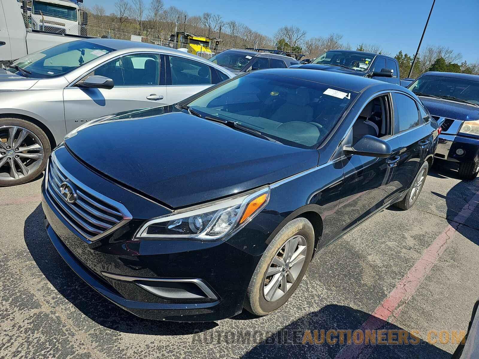 5NPE24AF3HH532366 Hyundai  2017