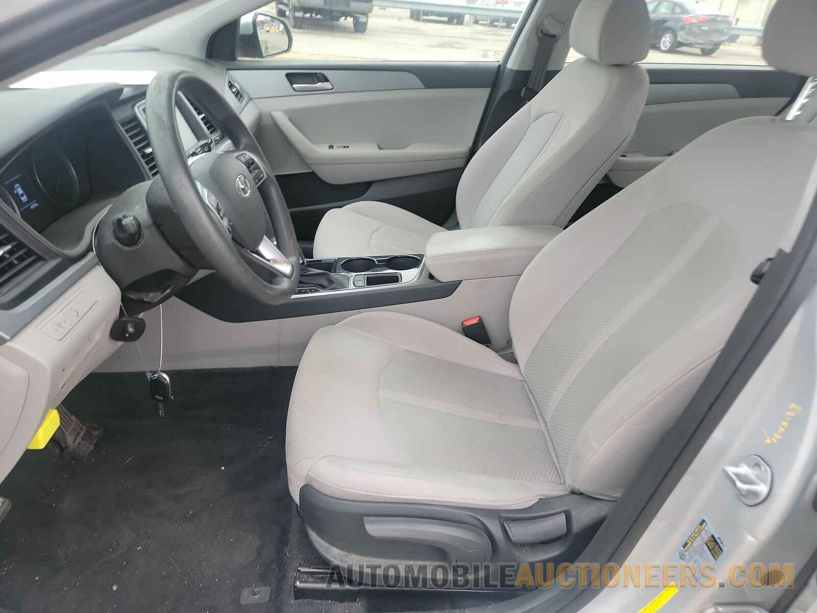 5NPE24AF4KH818024 Hyundai Sonata 2019