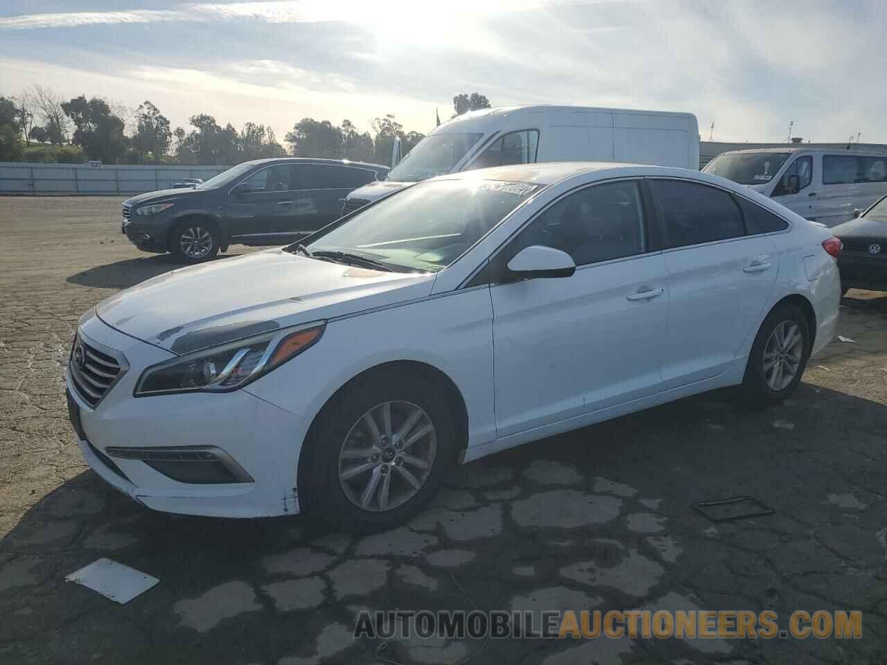 5NPE24AF5FH066324 HYUNDAI SONATA 2015