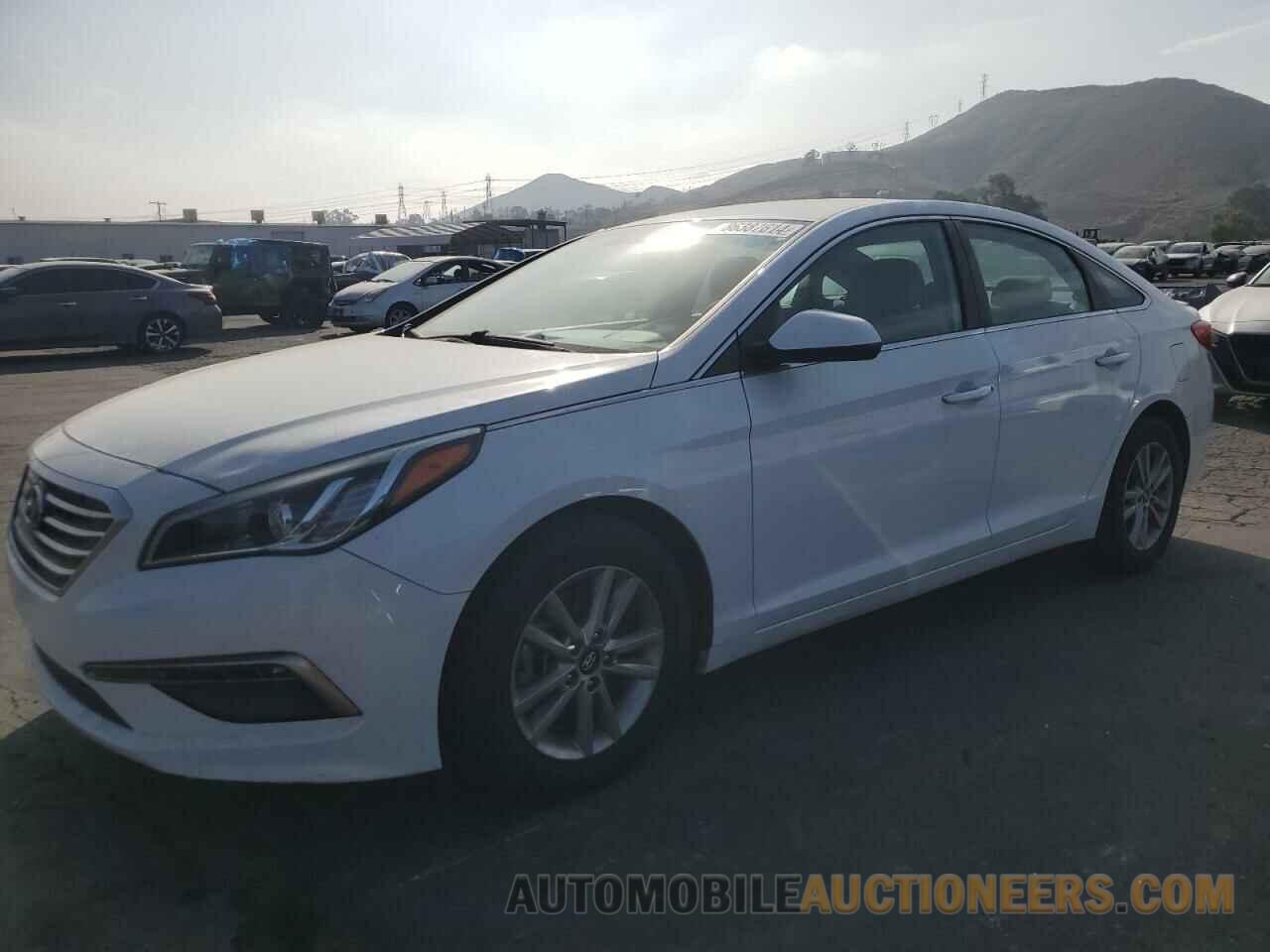 5NPE24AF5FH256107 HYUNDAI SONATA 2015