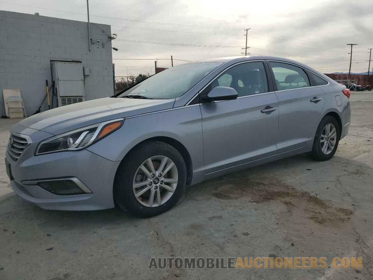 5NPE24AF5HH527976 HYUNDAI SONATA 2017