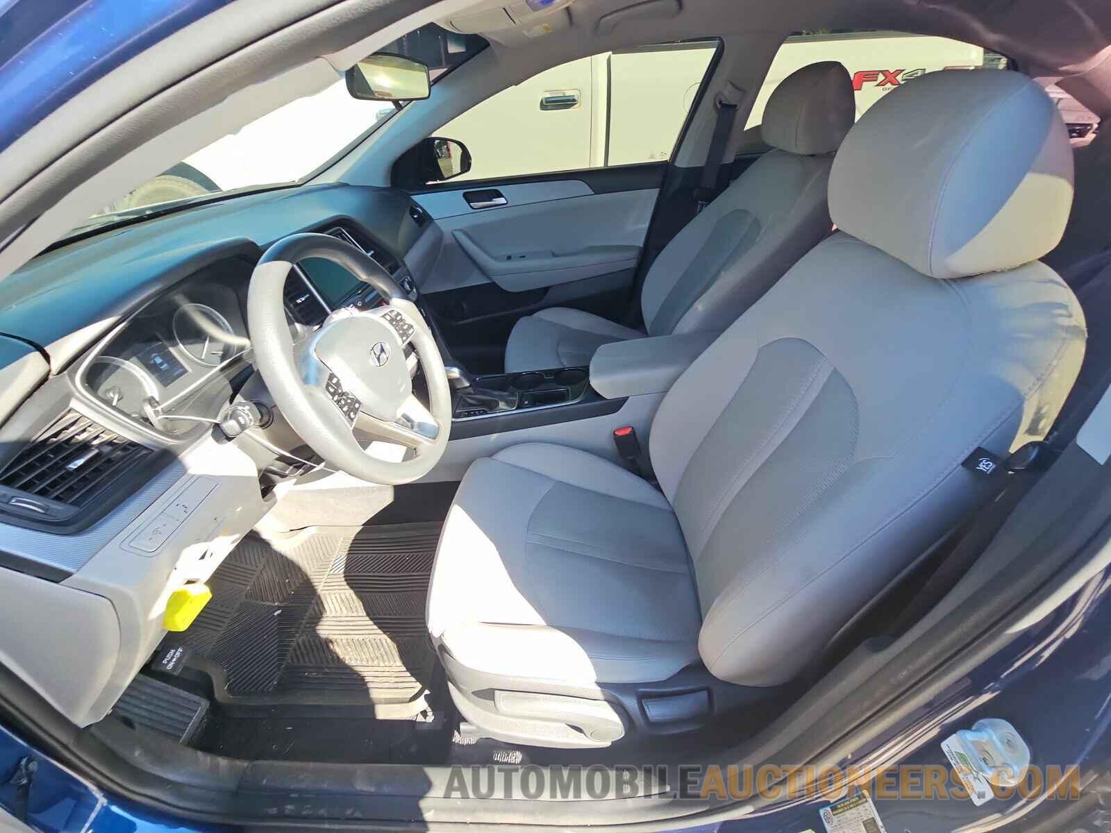 5NPE24AF5KH813284 Hyundai Sonata 2019