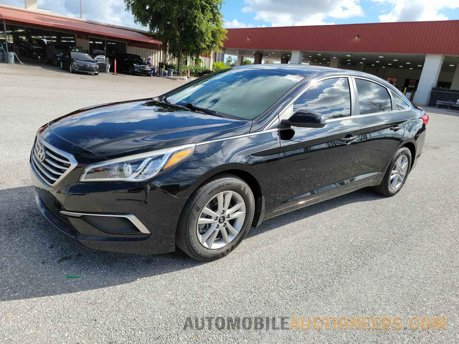 5NPE24AF6HH461423 Hyundai Sonata 2017