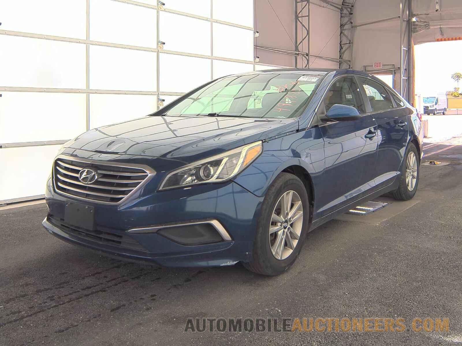 5NPE24AF7HH491885 Hyundai  2017