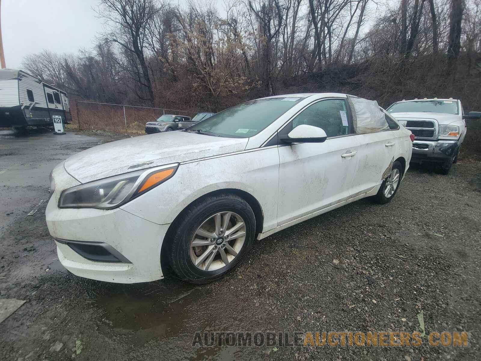 5NPE24AF7HH551535 Hyundai  2017