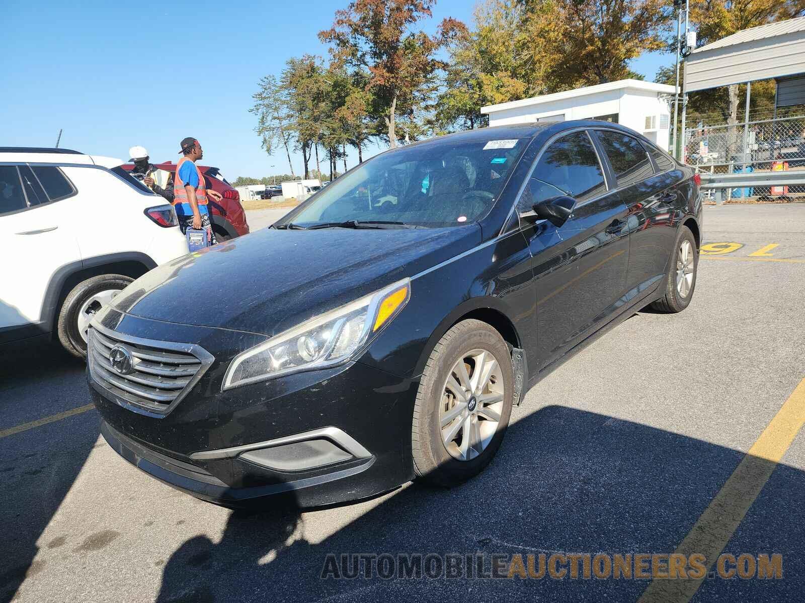 5NPE24AF7HH553642 Hyundai Sonata 2017