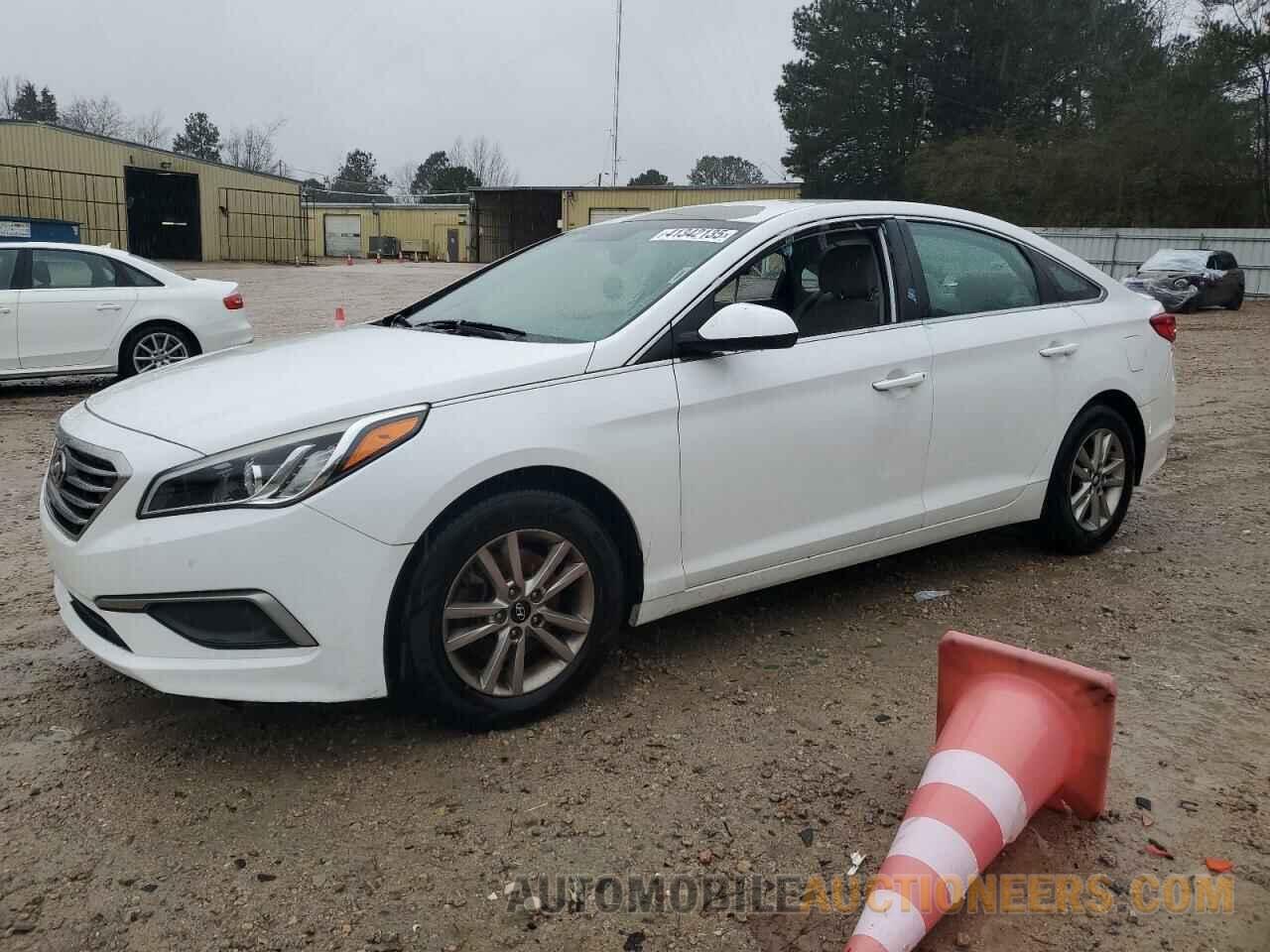 5NPE24AF8HH483388 HYUNDAI SONATA 2017