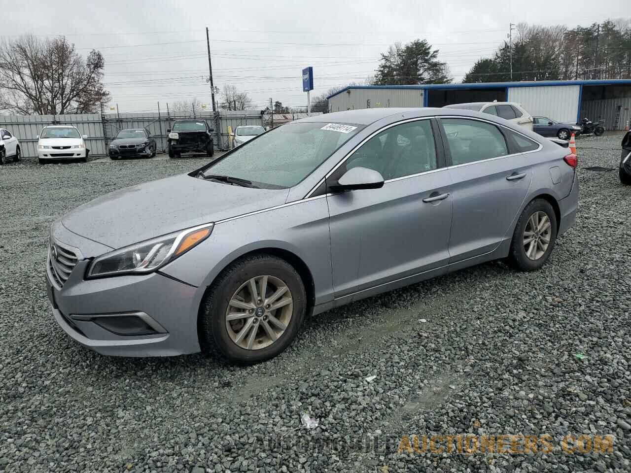 5NPE24AF8HH492205 HYUNDAI SONATA 2017