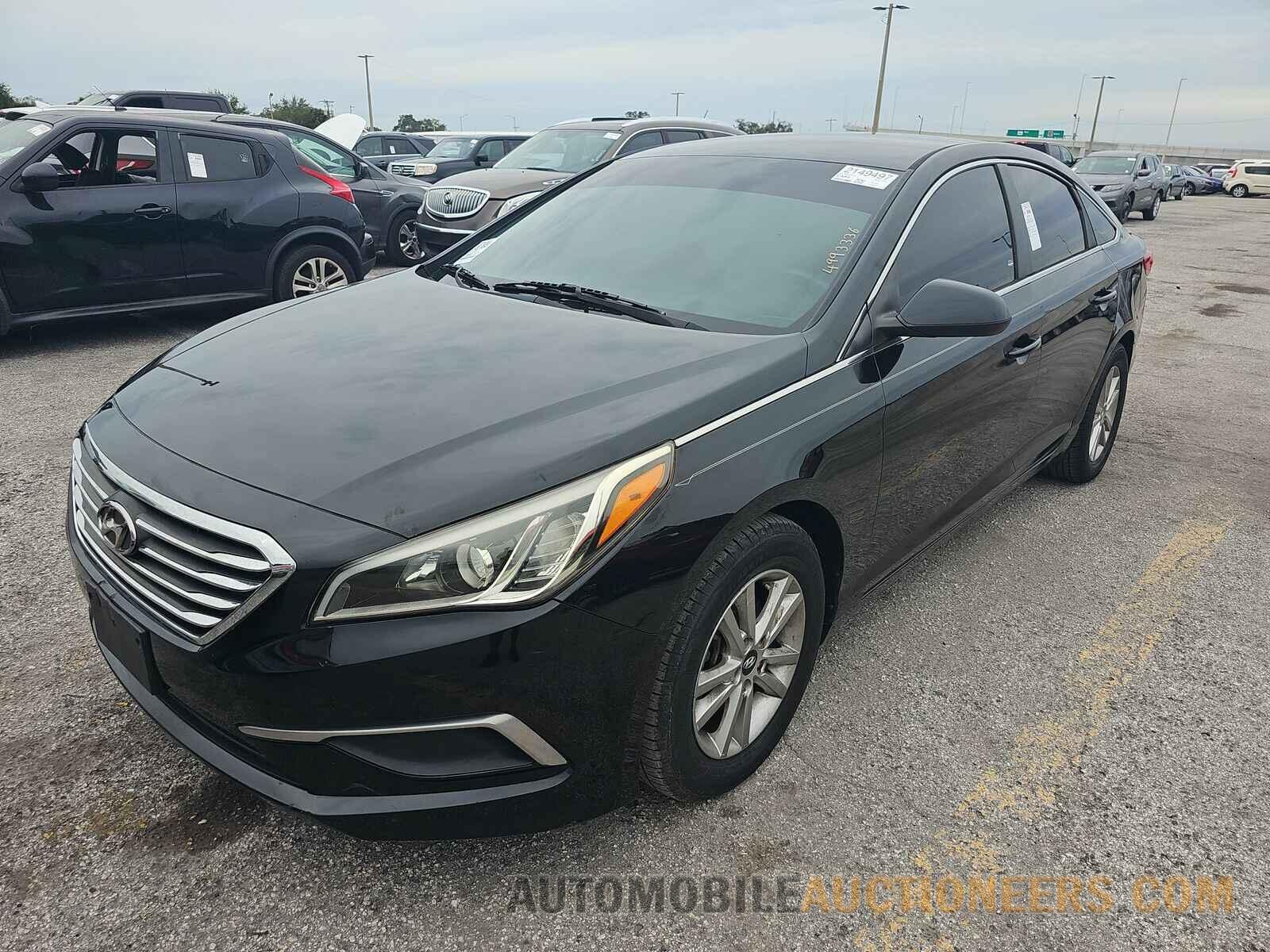 5NPE24AF8HH522576 Hyundai  2017