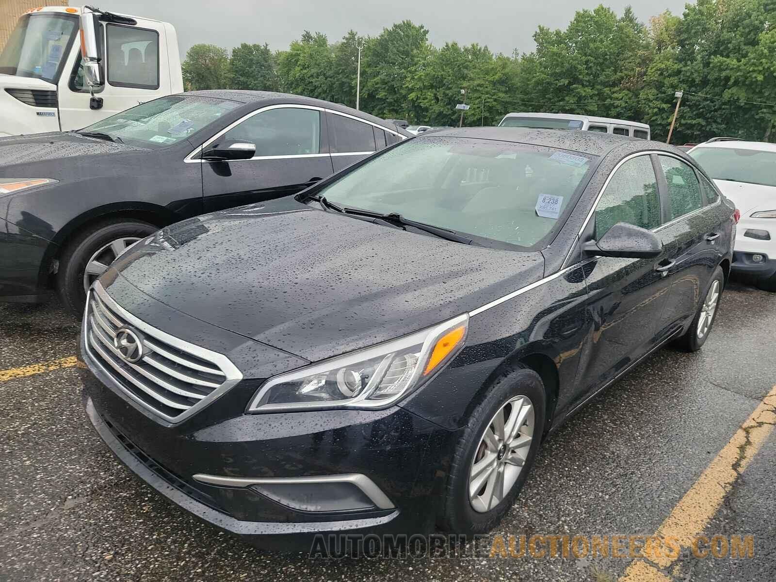 5NPE24AF8HH564598 Hyundai Sonata 2017