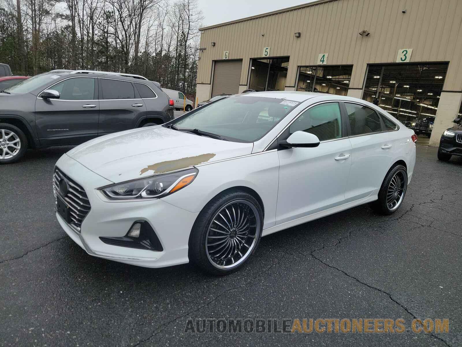 5NPE24AF8JH698954 Hyundai Sonata 2018