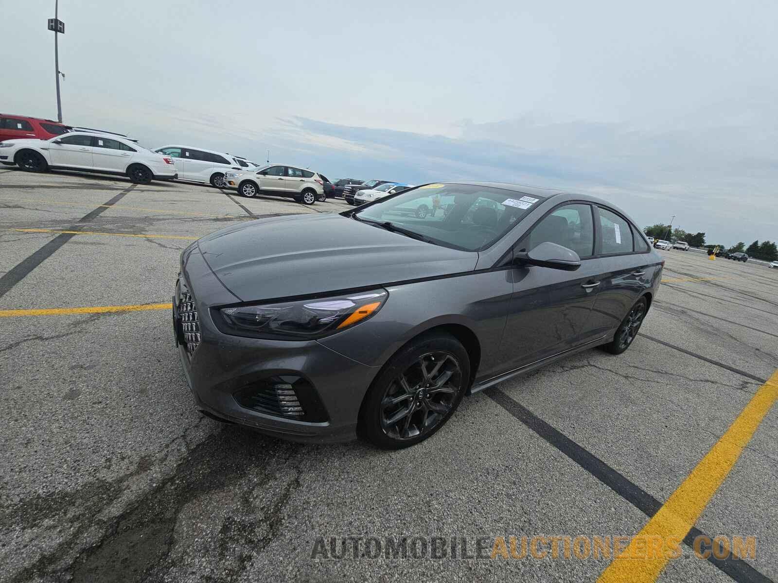 5NPE34AB7JH661811 Hyundai Sonata 2018