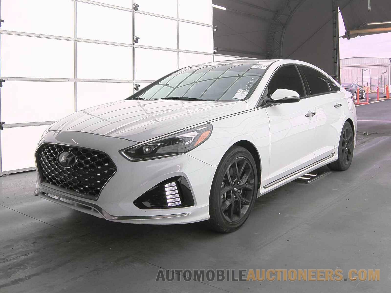 5NPE34AB9JH663687 Hyundai Sonata 2018