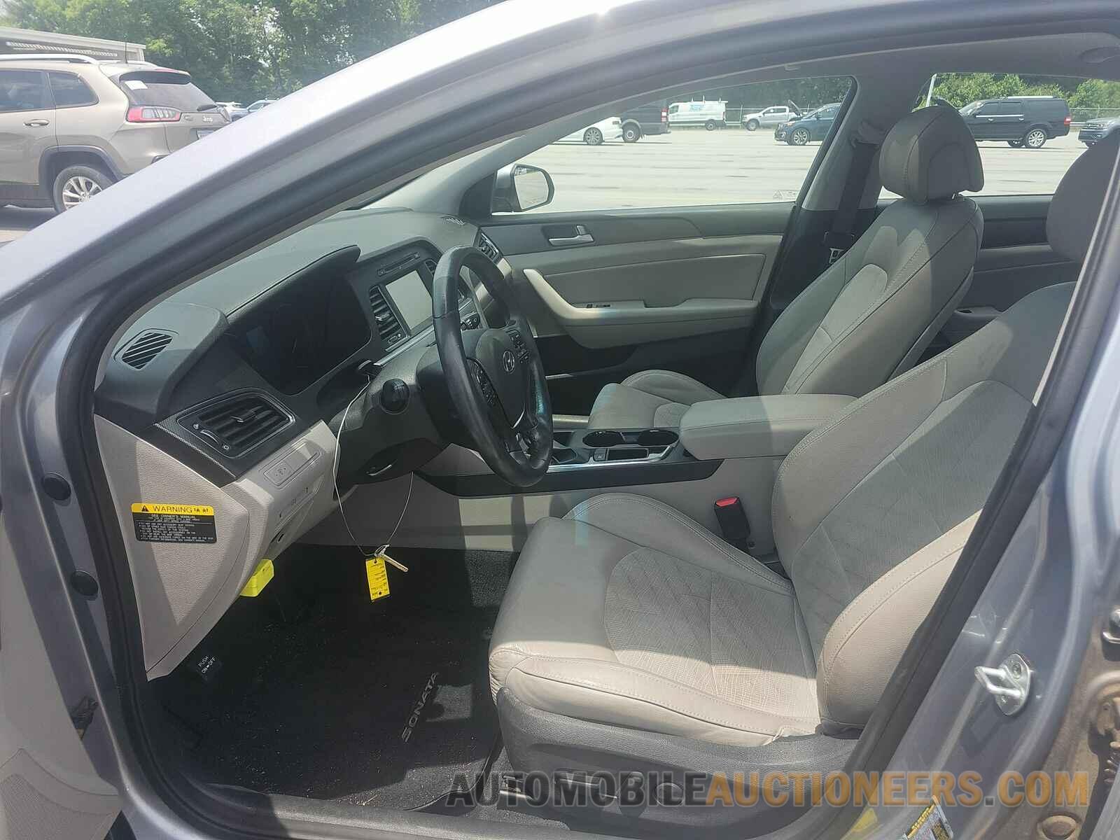 5NPE34AF2HH440498 Hyundai Sonata 2017