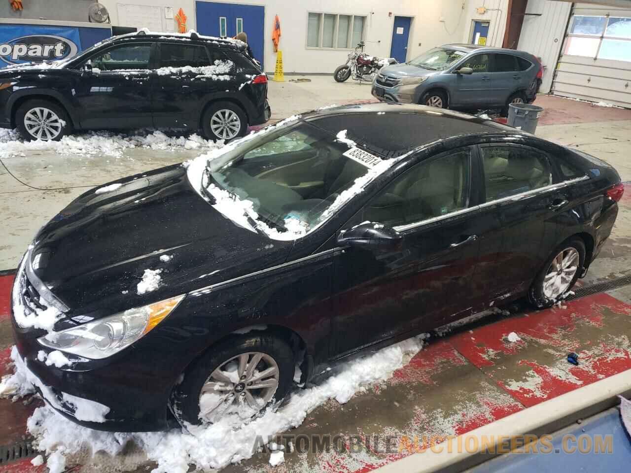 5NPEB4AC0BH096718 HYUNDAI SONATA 2011