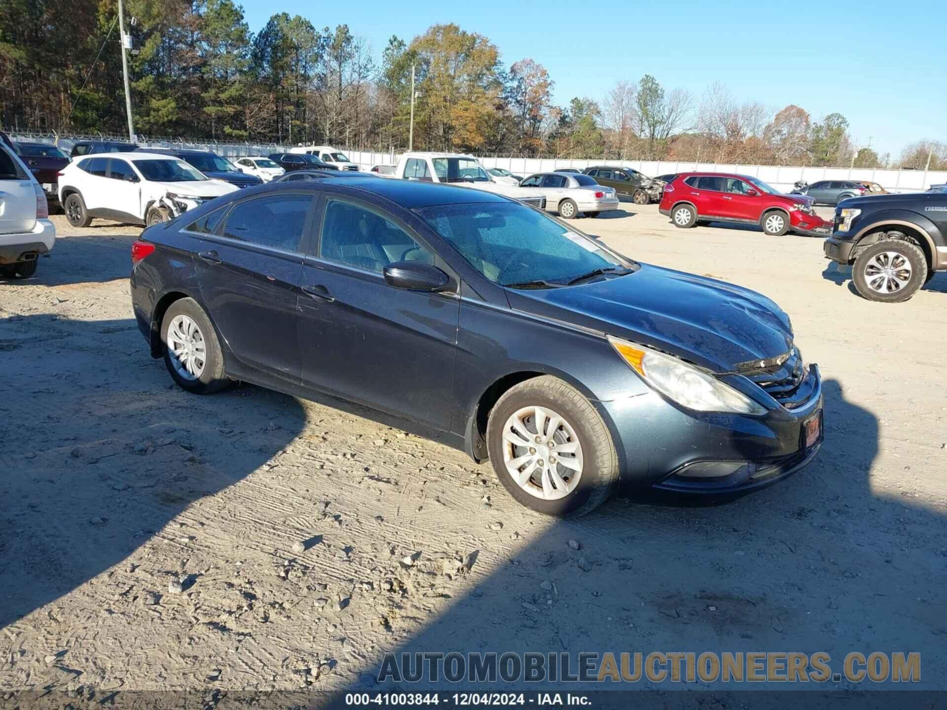 5NPEB4AC0BH297440 HYUNDAI SONATA 2011