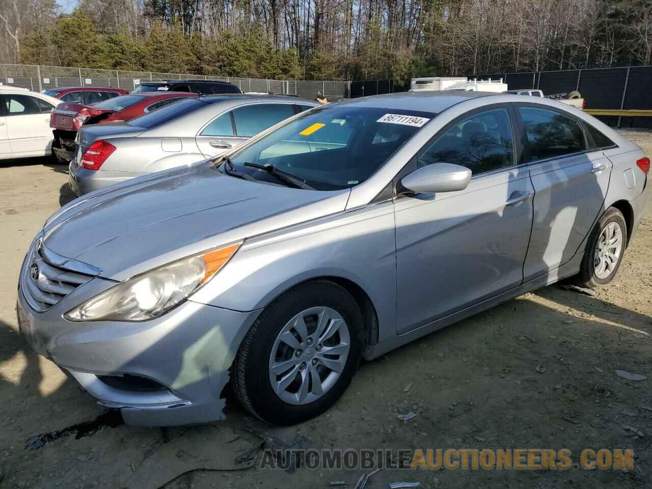 5NPEB4AC1BH007562 HYUNDAI SONATA 2011