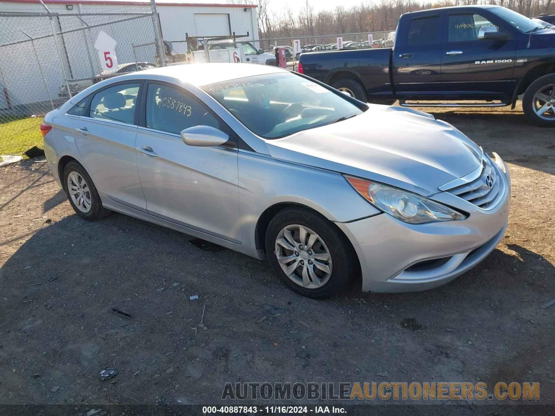 5NPEB4AC1BH017363 HYUNDAI SONATA 2011