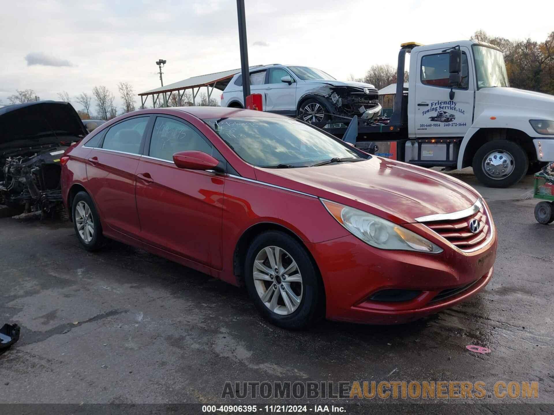 5NPEB4AC1BH079717 HYUNDAI SONATA 2011