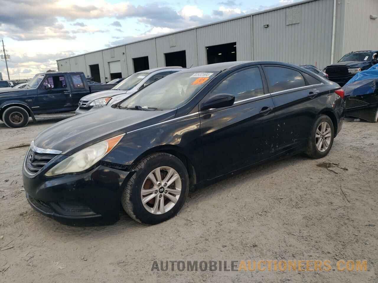 5NPEB4AC1BH260252 HYUNDAI SONATA 2011