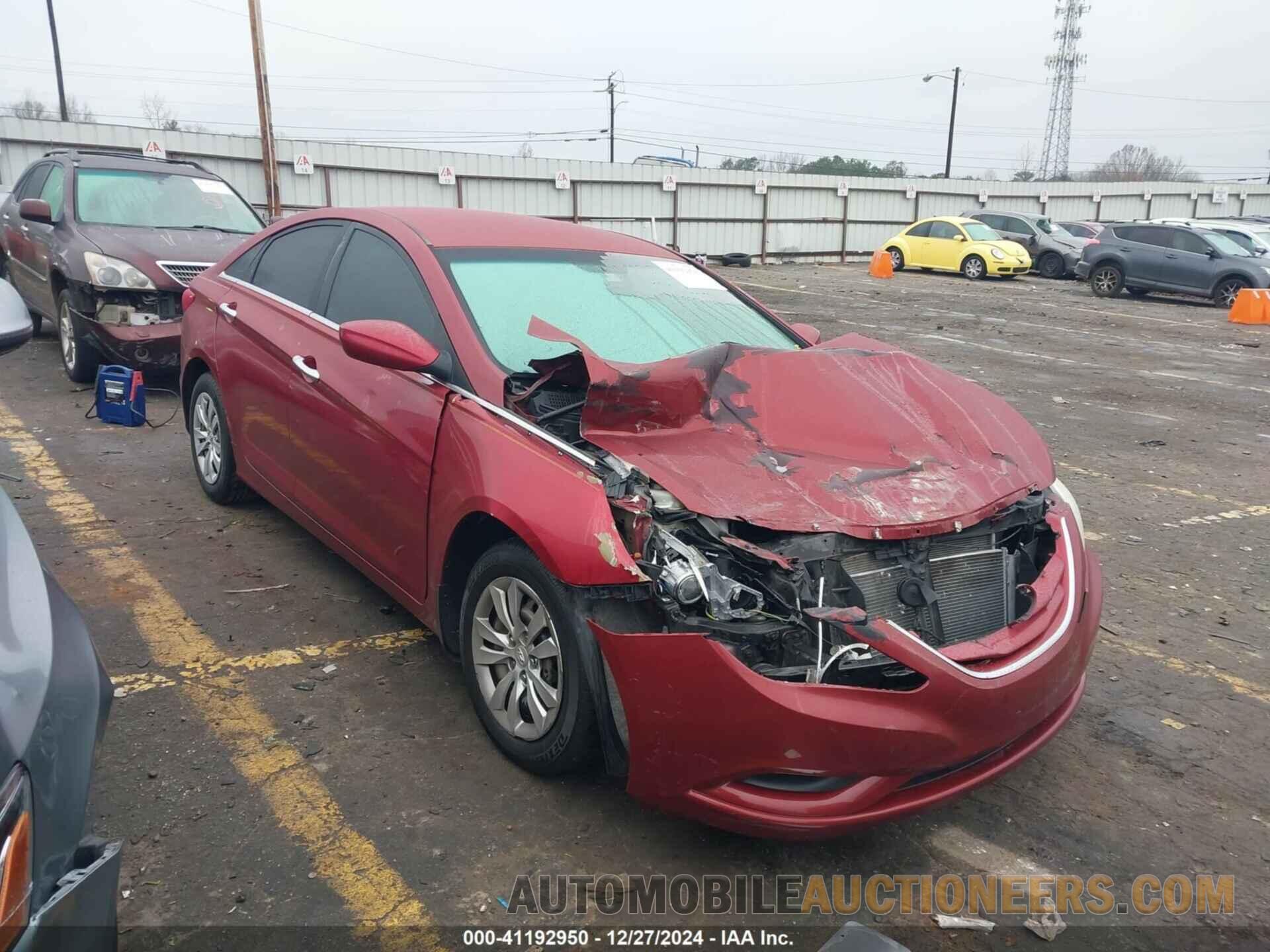 5NPEB4AC1CH380649 HYUNDAI SONATA 2012