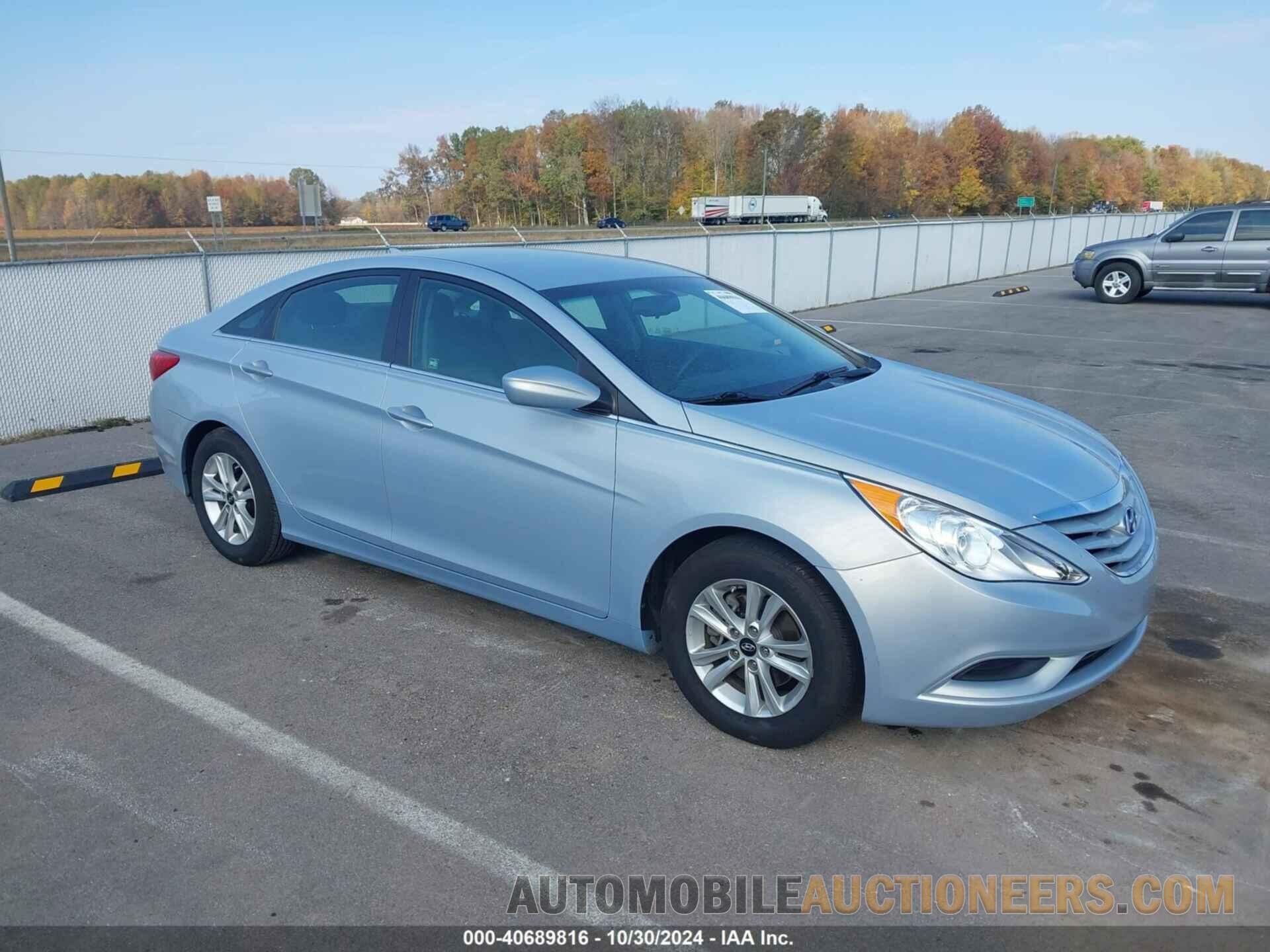 5NPEB4AC1CH397001 HYUNDAI SONATA 2012