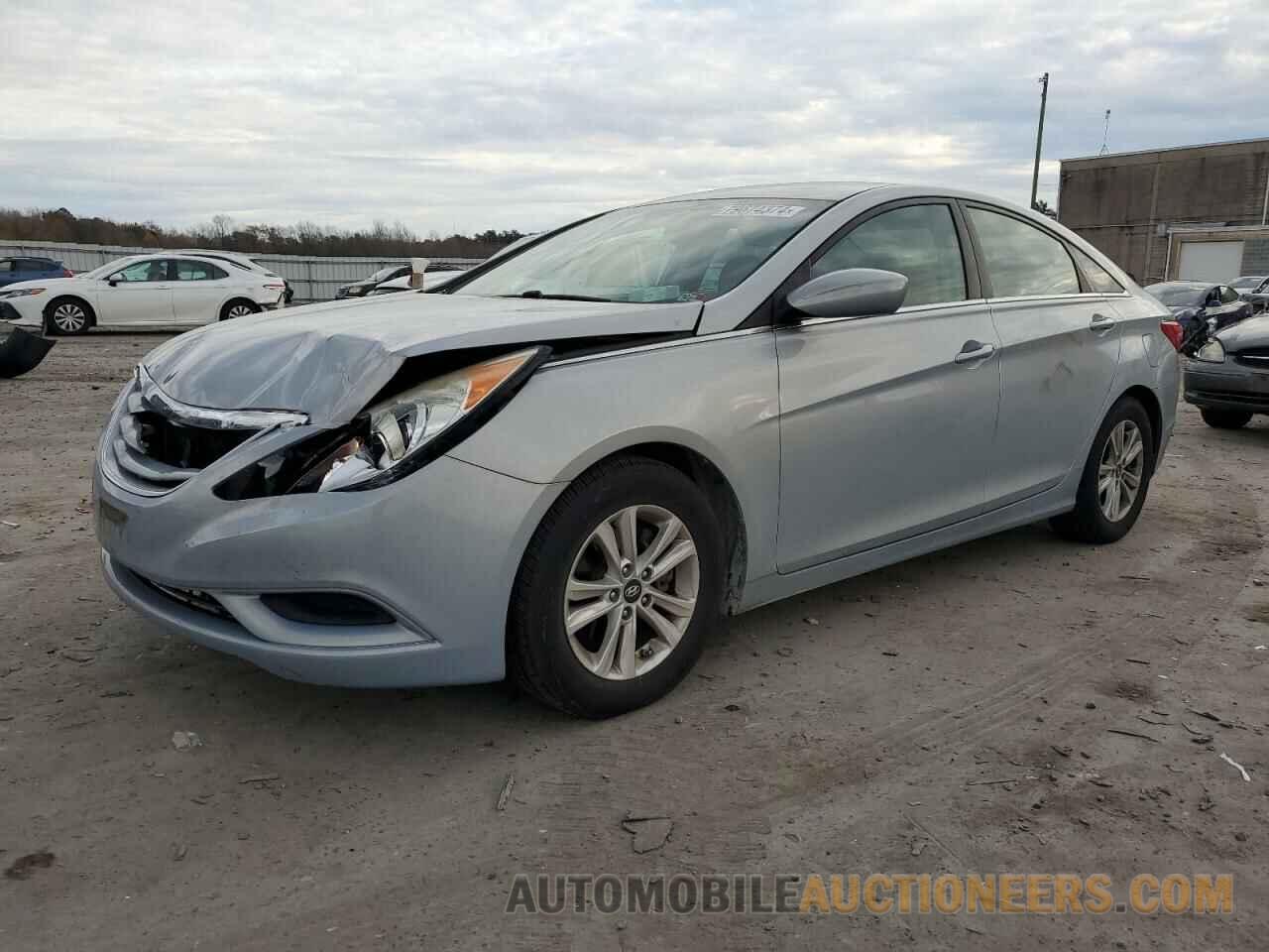 5NPEB4AC1CH496918 HYUNDAI SONATA 2012