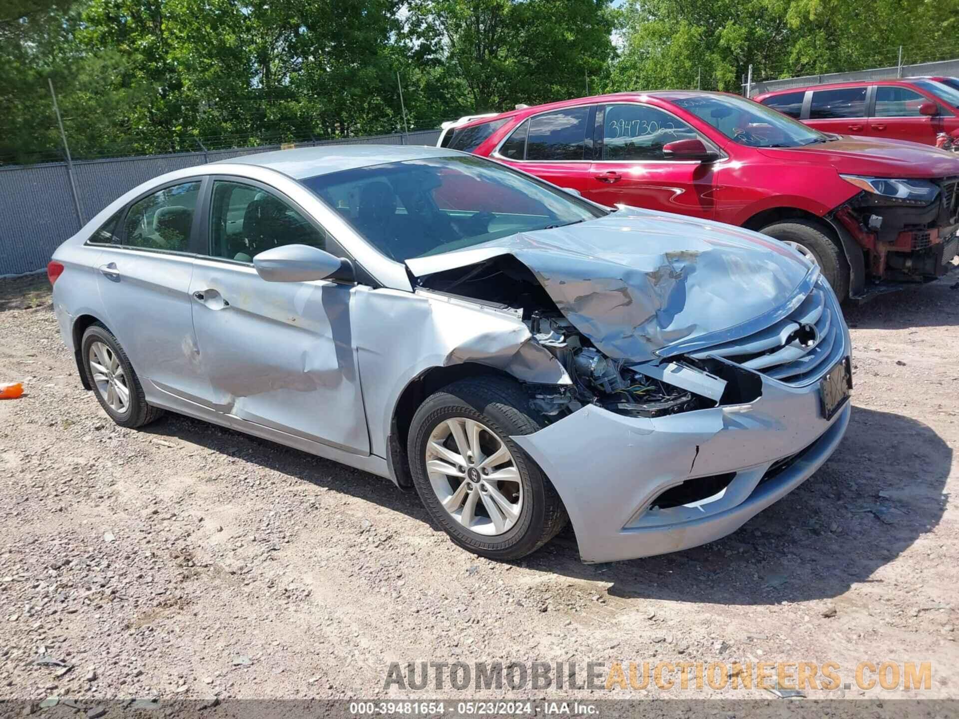 5NPEB4AC1DH737006 HYUNDAI SONATA 2013