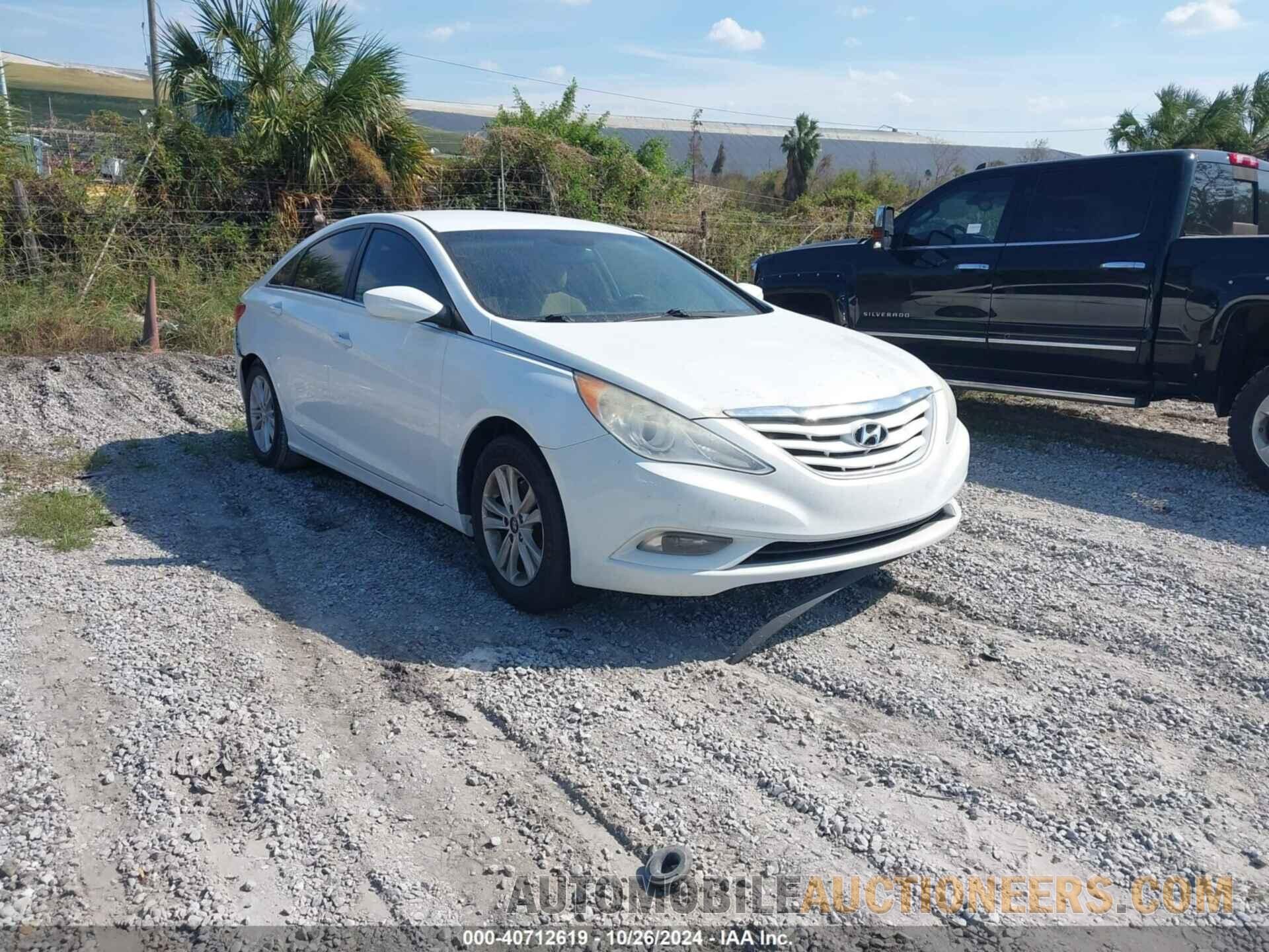 5NPEB4AC1DH749317 HYUNDAI SONATA 2013