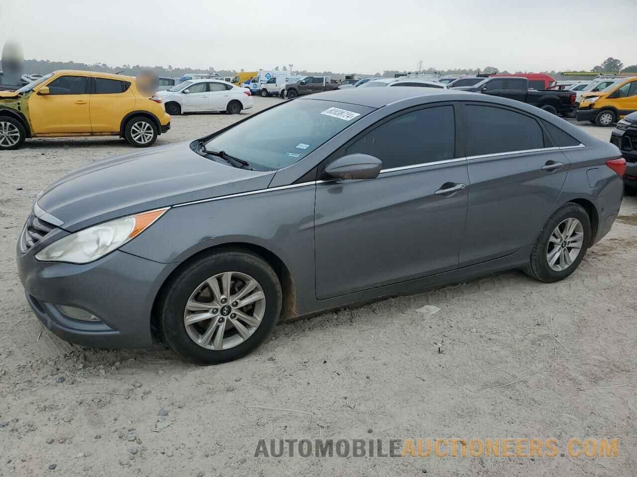 5NPEB4AC1DH768563 HYUNDAI SONATA 2013