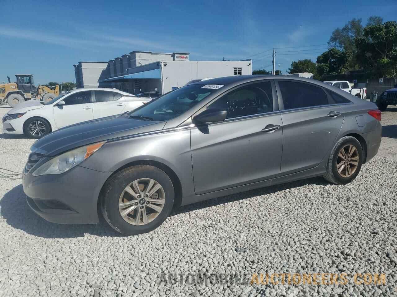 5NPEB4AC1DH810908 HYUNDAI SONATA 2013