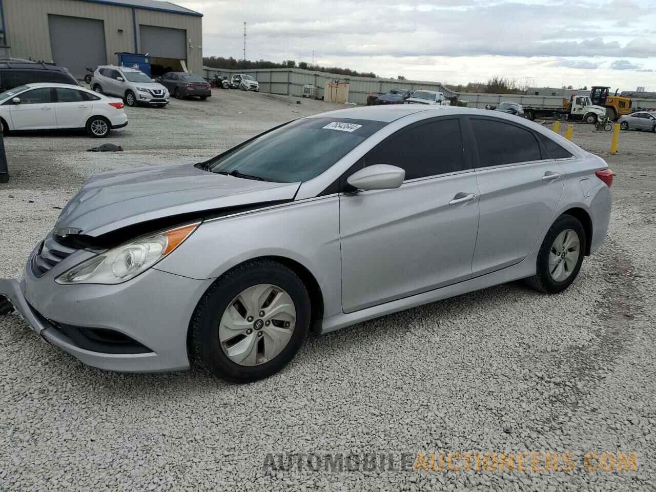 5NPEB4AC1EH820873 HYUNDAI SONATA 2014