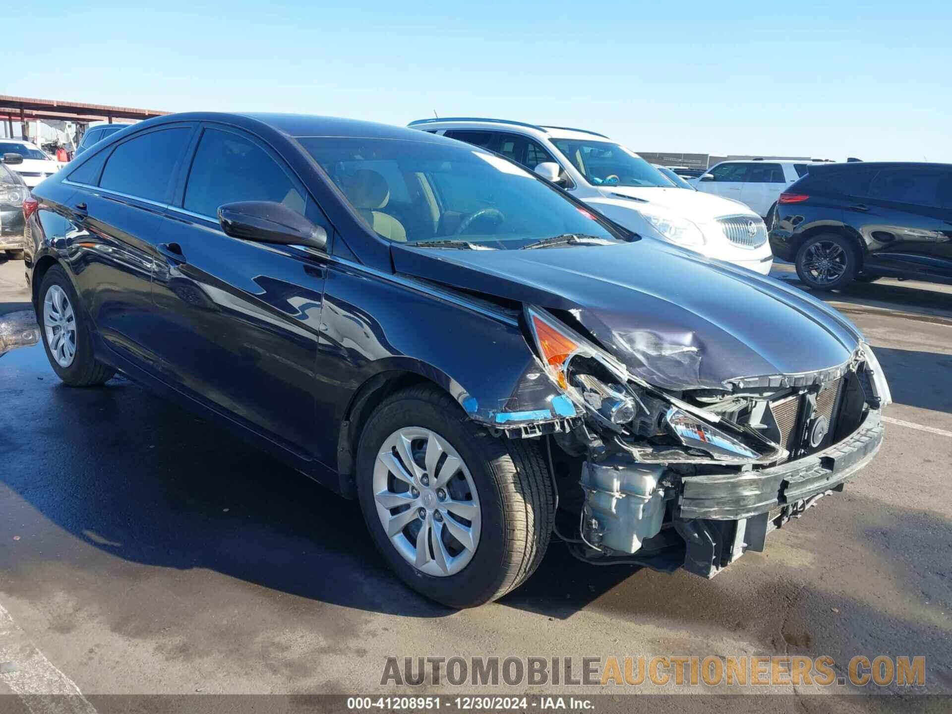 5NPEB4AC2BH026332 HYUNDAI SONATA 2011